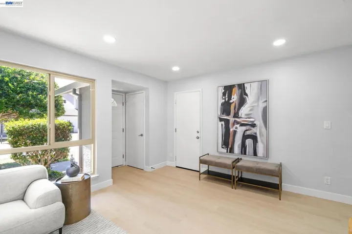 40130 Santa Teresa Cmn, Fremont, California 94539