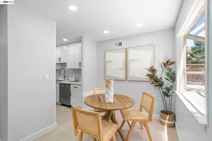40130 Santa Teresa Cmn, Fremont, California 94539