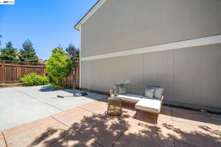 40130 Santa Teresa Cmn, Fremont, California 94539
