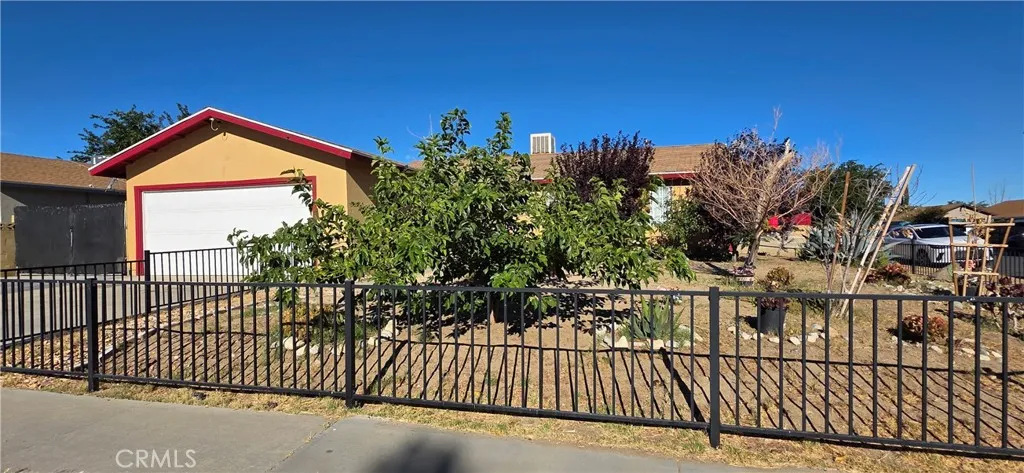 37351 52nd E, Palmdale, California 93552