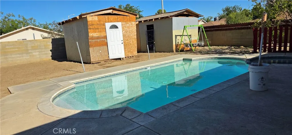 37351 52nd E, Palmdale, California 93552
