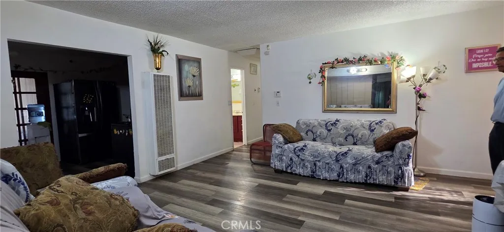 37351 52nd E, Palmdale, California 93552