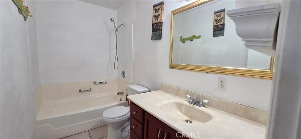 37351 52nd E, Palmdale, California 93552