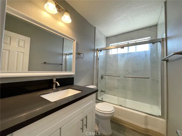 12128 Imperial Highway 6, Norwalk, California 90650
