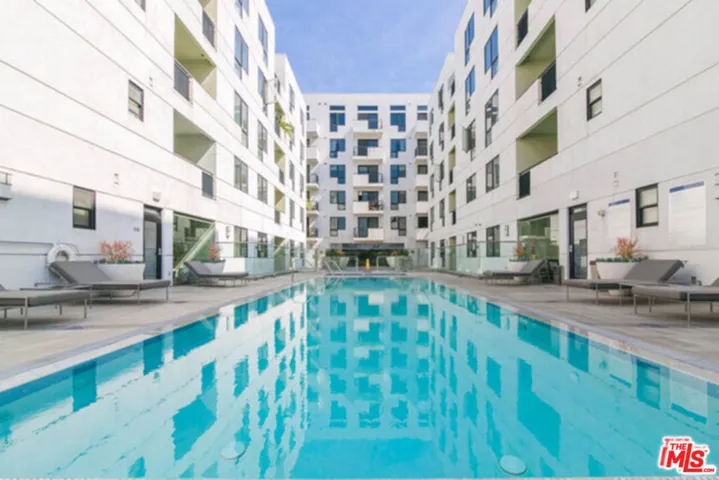 1234 Wilshire 531, Los Angeles, California 90017