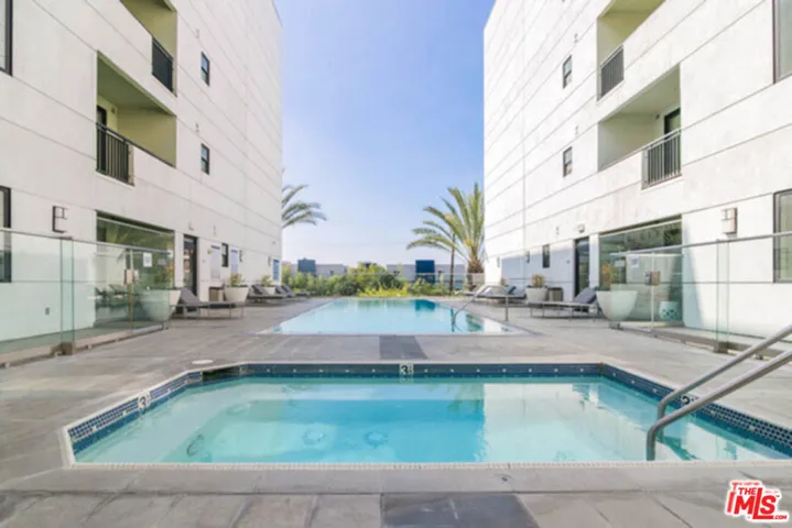 1234 Wilshire 531, Los Angeles, California 90017