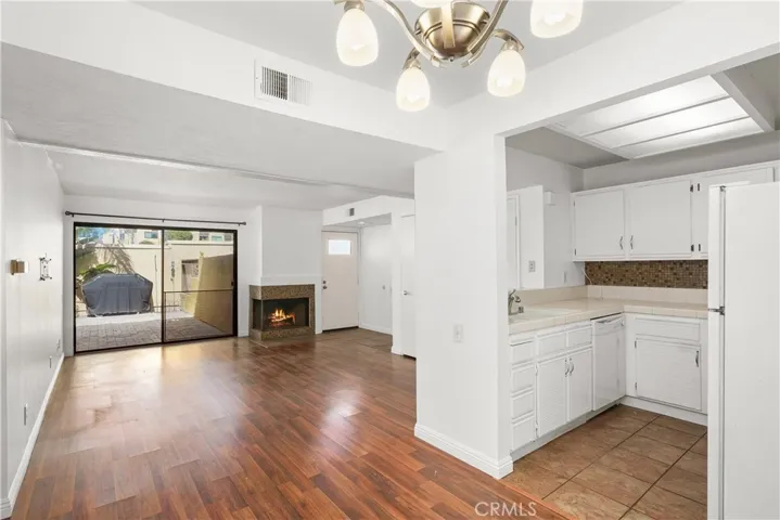 25712 Le Parc 21, Lake Forest, California 92630