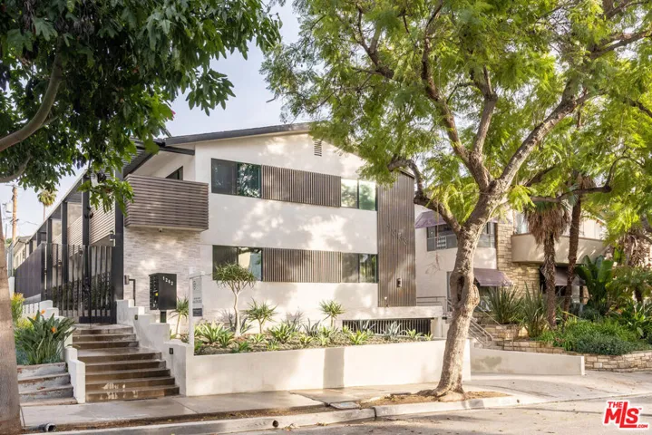 1262 N Sweetzer Avenue 109, West Hollywood, California 90069