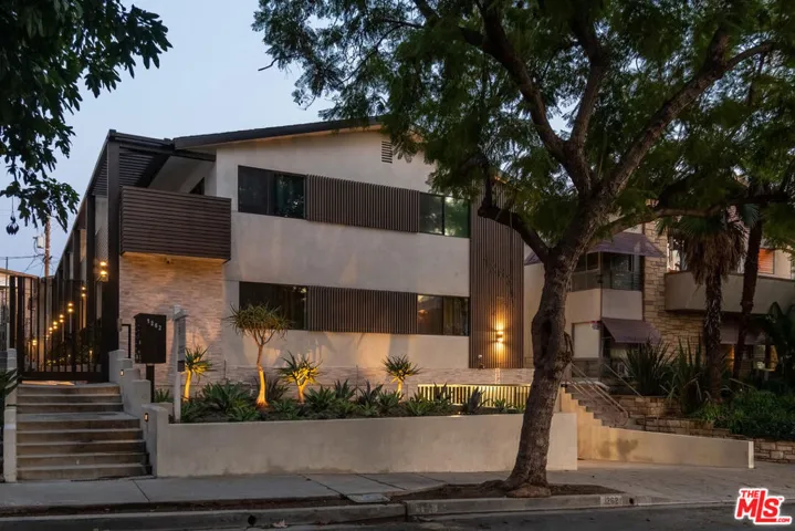 1262 N Sweetzer Avenue 109, West Hollywood, California 90069