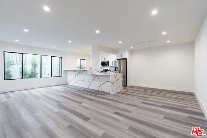 1262 N Sweetzer Avenue 109, West Hollywood, California 90069