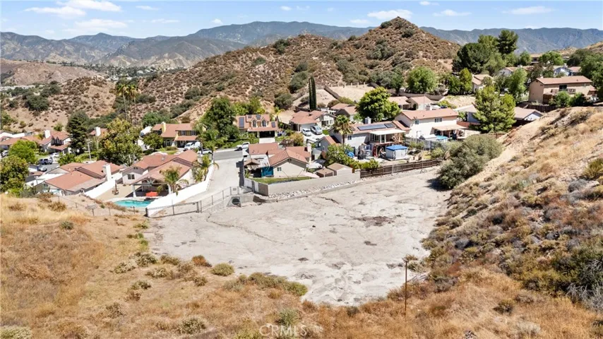 15221 Poppy Meadow, Canyon Country, California 91387