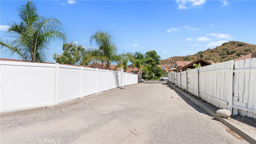 15221 Poppy Meadow, Canyon Country, California 91387