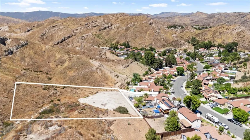 15221 Poppy Meadow, Canyon Country, California 91387