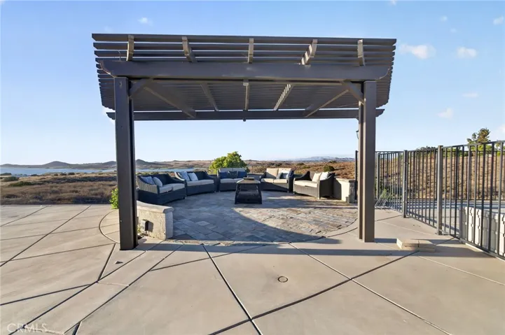 19950 Onaknoll, Lake Mathews, California 92570