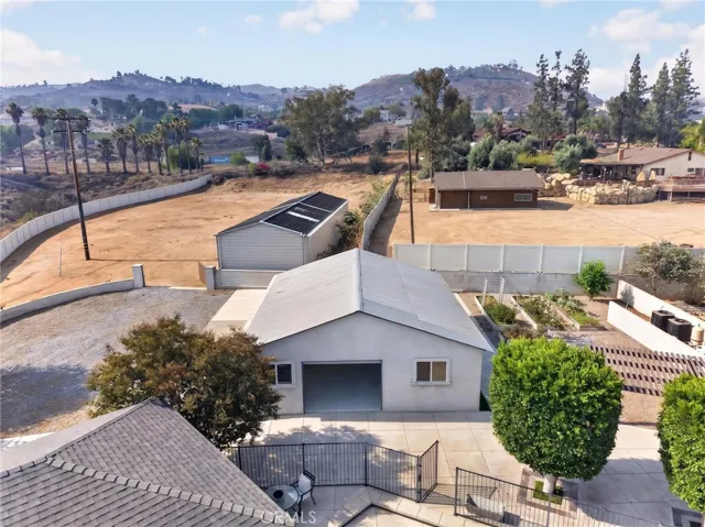 19950 Onaknoll, Lake Mathews, California 92570