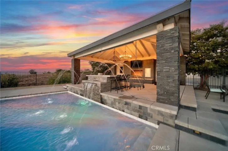 19950 Onaknoll, Lake Mathews, California 92570