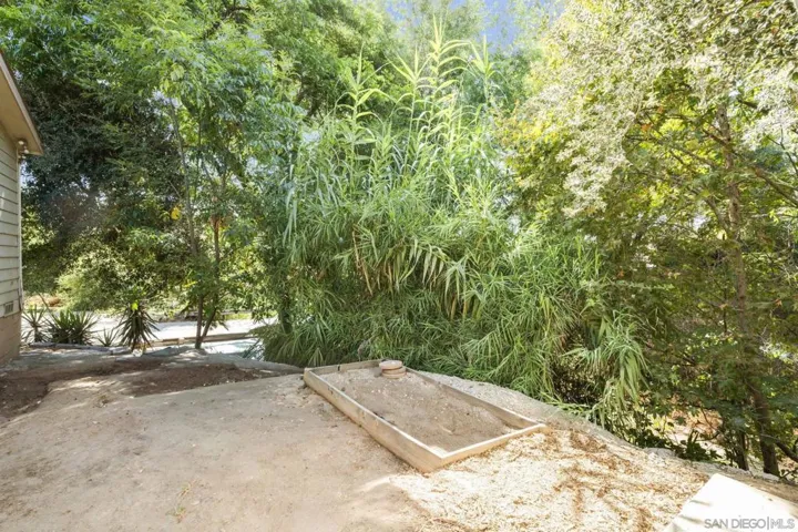 14215 Pecan Park Ln. 1, El Cajon, California 92021