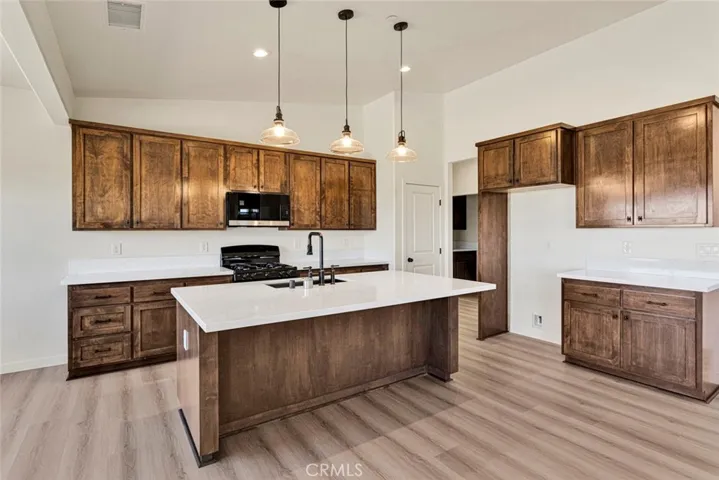 9210 Marco Road, Phelan, California 92371