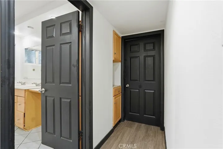 5345 Don Pio Drive, Woodland Hills, California 91364