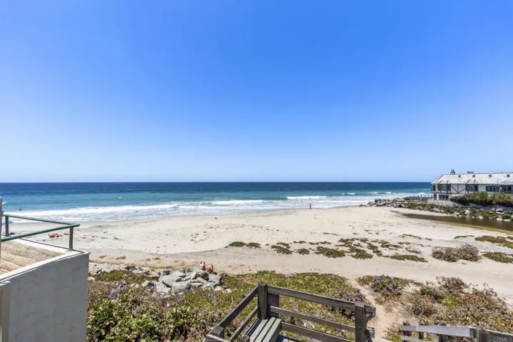 2340 Rue Des Chateaux, Carlsbad, California 92008
