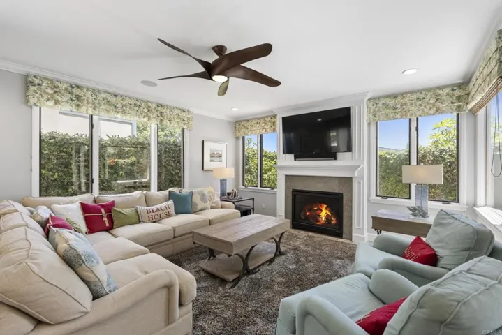 2340 Rue Des Chateaux, Carlsbad, California 92008