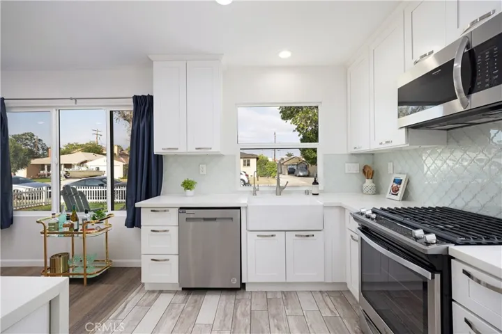 3833 Ocana Avenue, Long Beach, California 90808