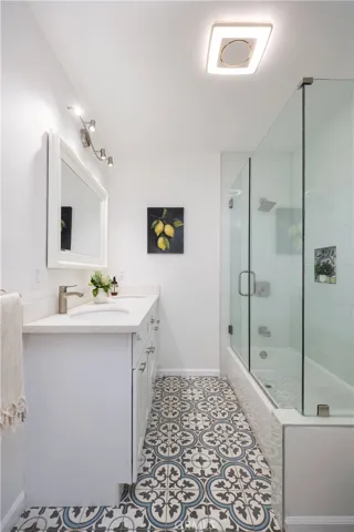 3833 Ocana Avenue, Long Beach, California 90808
