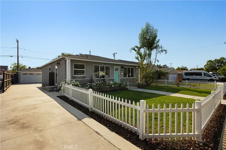 3833 Ocana Avenue, Long Beach, California 90808
