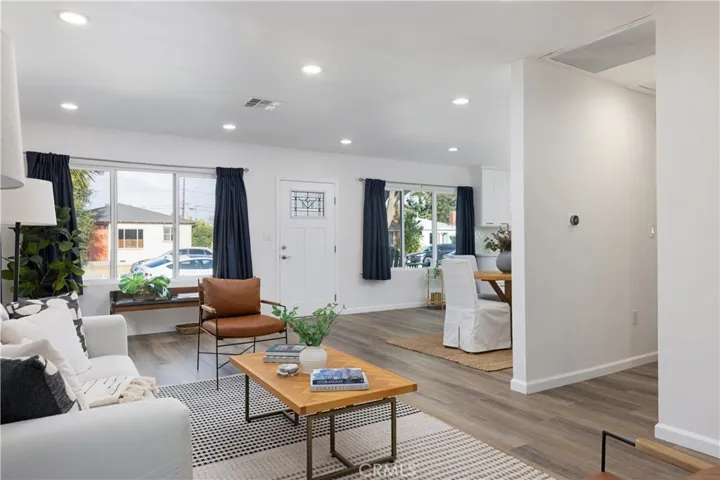 3833 Ocana Avenue, Long Beach, California 90808