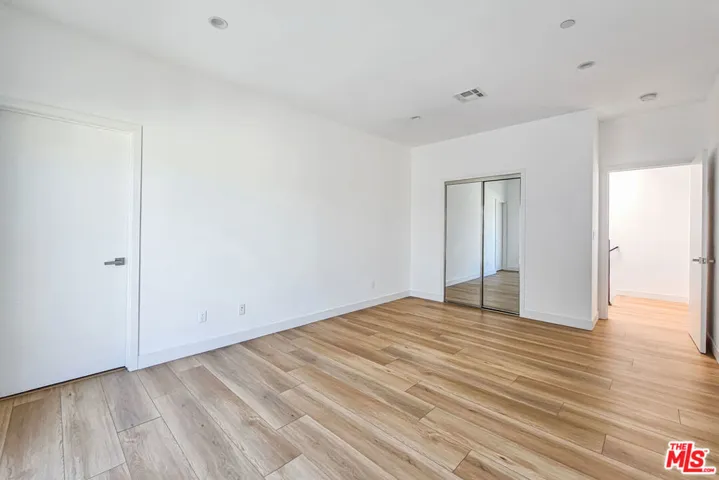 1923 1/2 Carmona Avenue, Los Angeles, California 90016