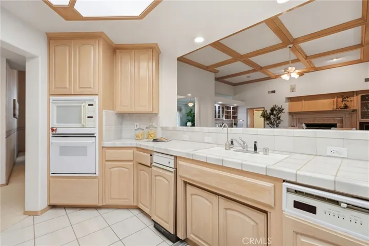 3403 E Vassar Court, Visalia, California 93292