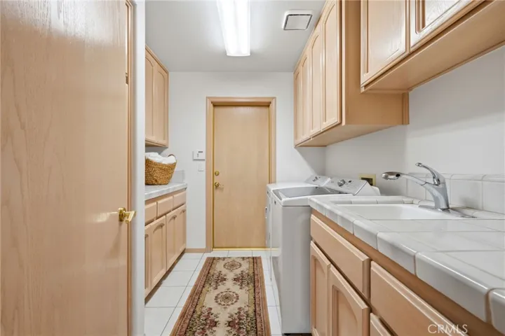 3403 E Vassar Court, Visalia, California 93292