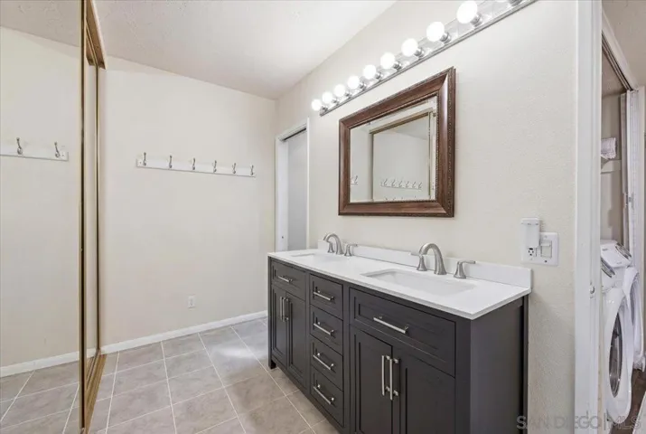 6373 Rancho Mission 5, San Diego, California 92108