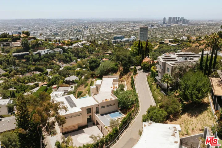 9262 Thrush Way, Los Angeles, California 90069