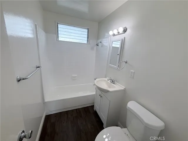 24638 Eshelman 1/4, Lomita, California 90717