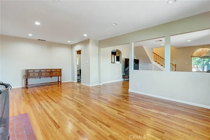 2800 Jolley Drive, Burbank, California 91504