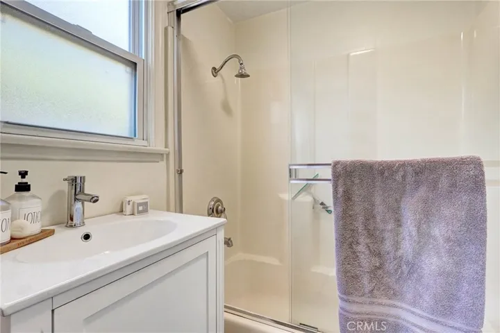 2800 Jolley Drive, Burbank, California 91504