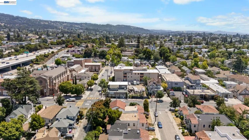 2521 Pleasant St, Oakland, California 94602