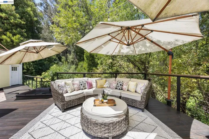 2521 Pleasant St, Oakland, California 94602