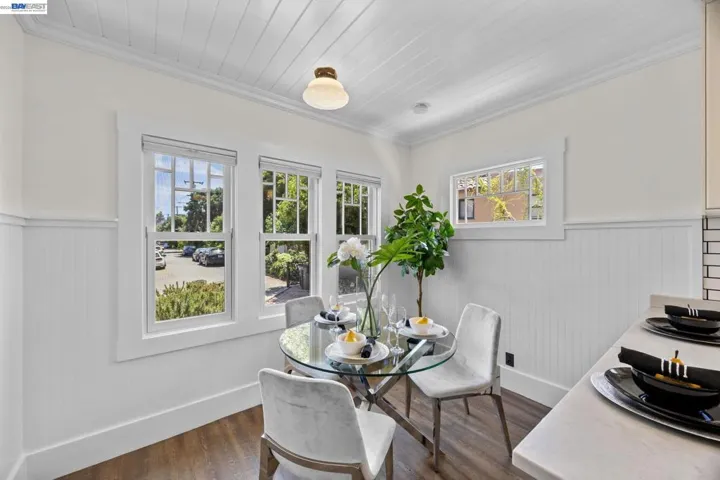 2521 Pleasant St, Oakland, California 94602