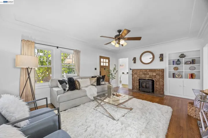 2521 Pleasant St, Oakland, California 94602