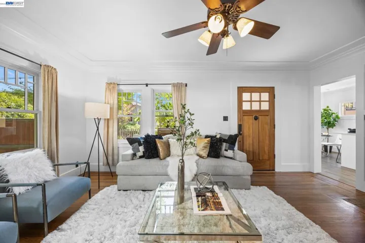 2521 Pleasant St, Oakland, California 94602