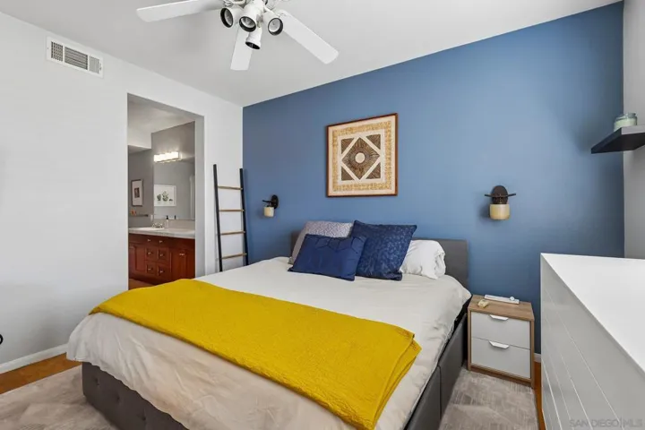 3156 Harbor Ridge Ln, San Diego, California 92103