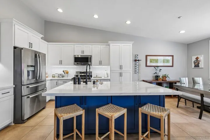 3156 Harbor Ridge Ln, San Diego, California 92103