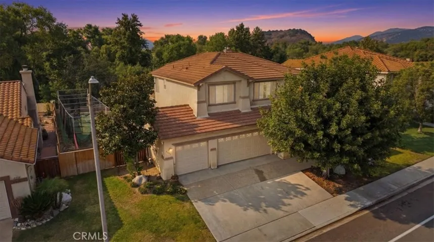 4854 Dulin Road, Fallbrook, California 92028