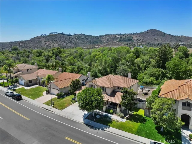 4854 Dulin Road, Fallbrook, California 92028