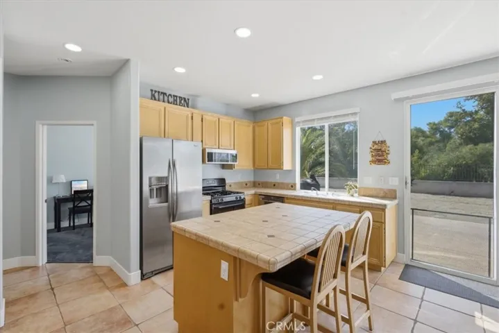 4854 Dulin Road, Fallbrook, California 92028