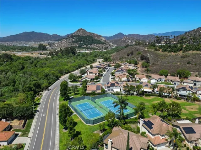 4854 Dulin Road, Fallbrook, California 92028