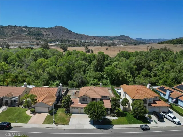 4854 Dulin Road, Fallbrook, California 92028
