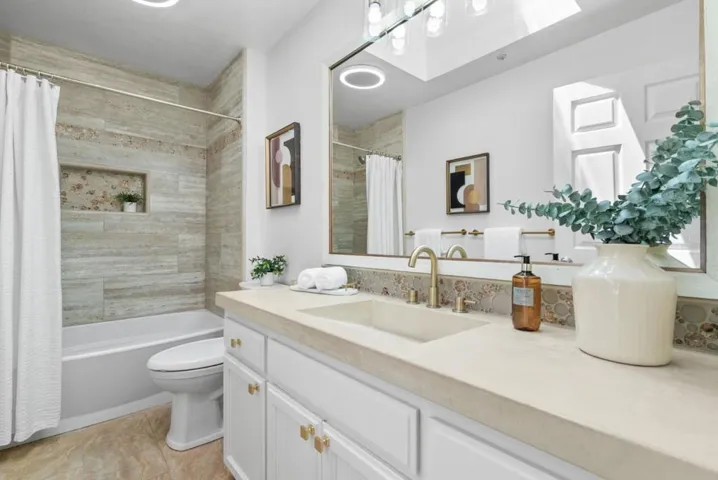 1921 16th Avenue, Santa Cruz, California 95062